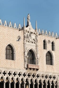 Amazing architectural print taken by Photographer Scott Allen Wilson, who portrays the Doge's Palace in Venice, Italy.