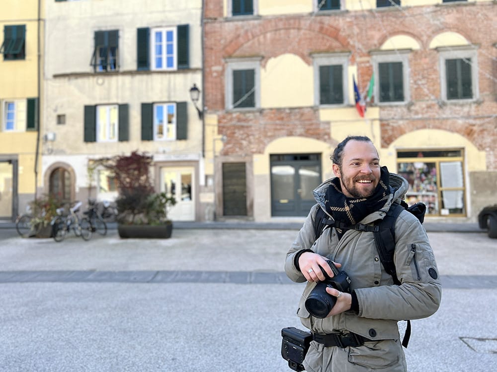 Scott shoots in Lucca, Italy